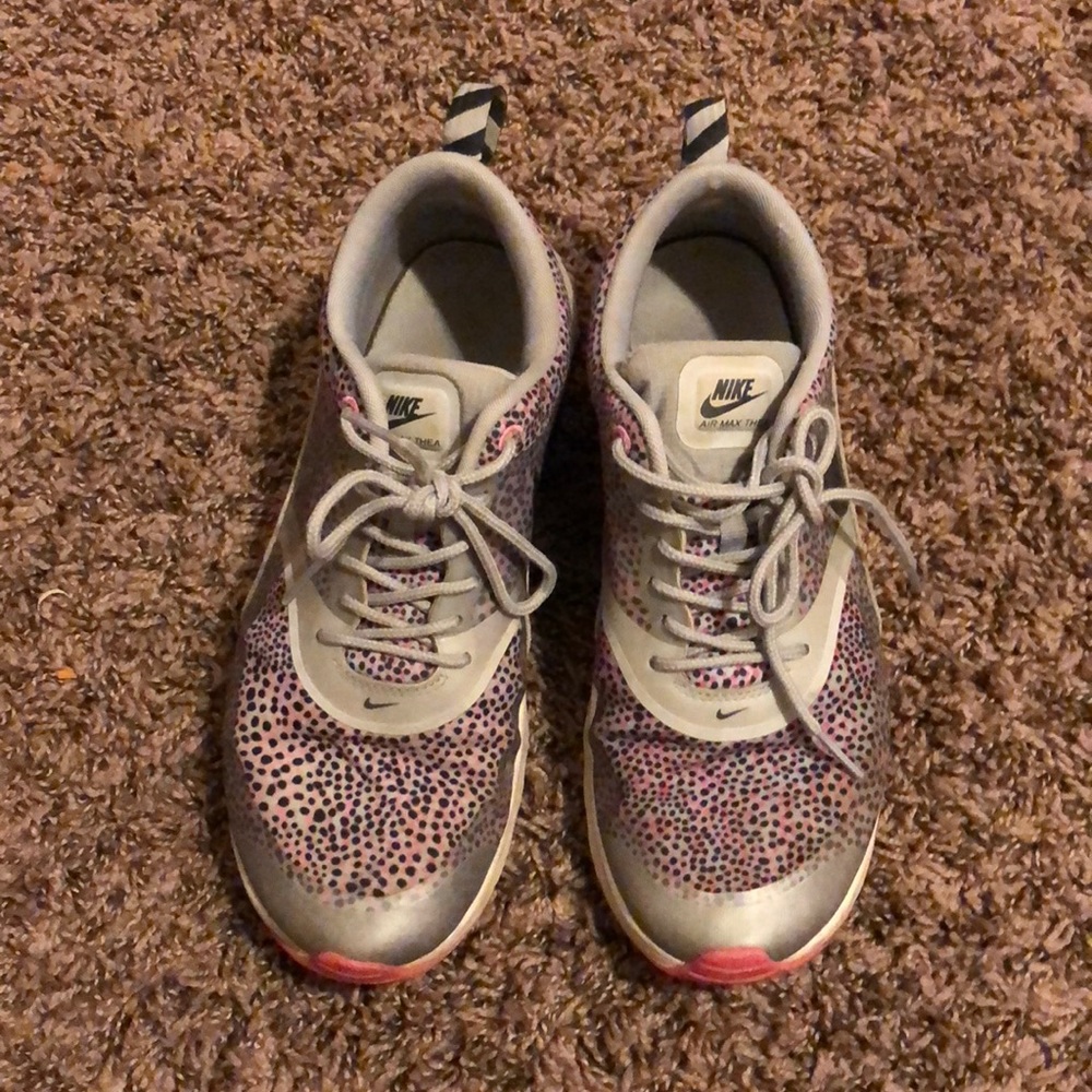 Nike tennis shoes